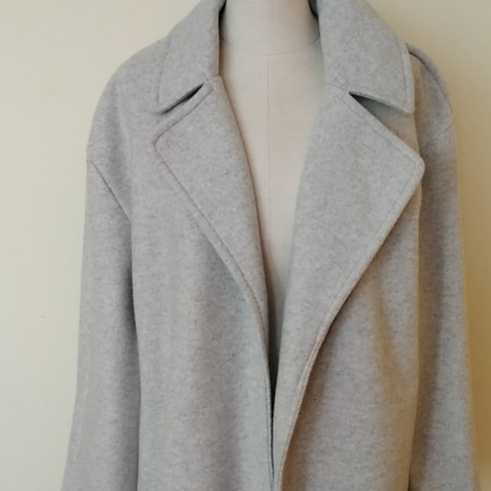 Zara Coat - Size Large - Picture 2 of 7